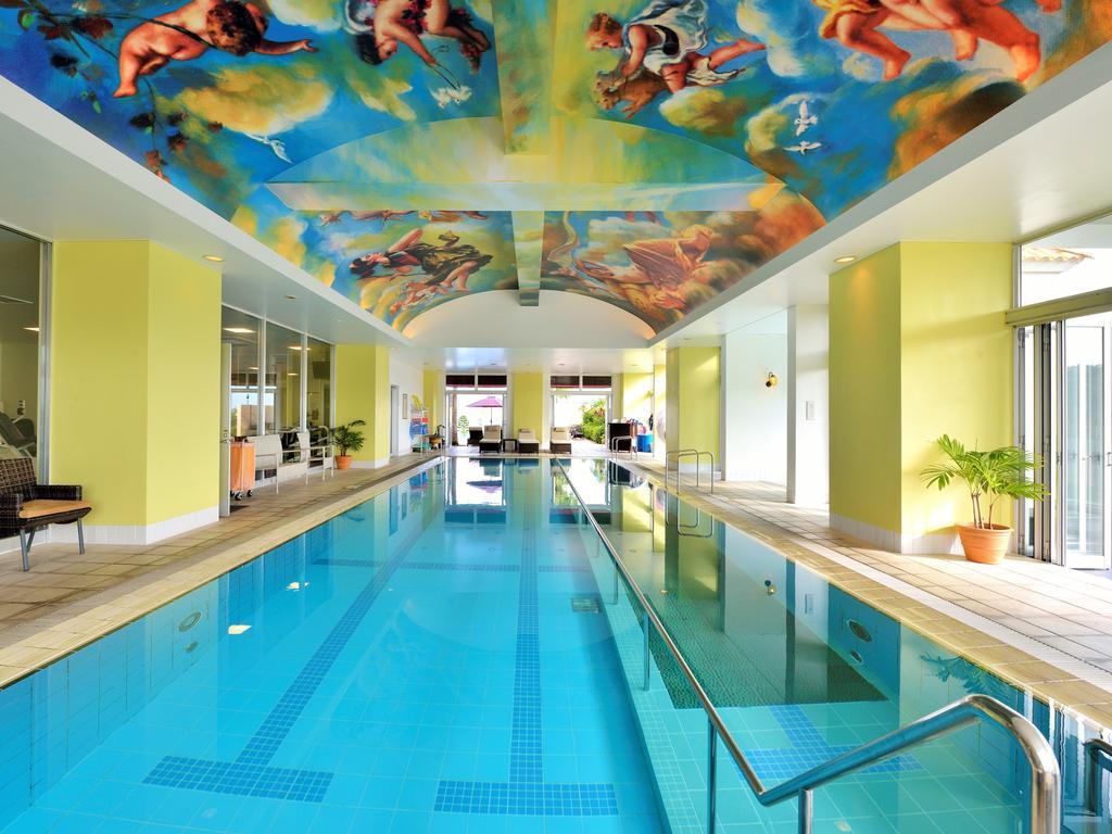 Okinawa Kariyushi Exes Hotel Onna